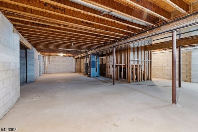 31 Narrows Way, Monroe Twp., NJ 08831