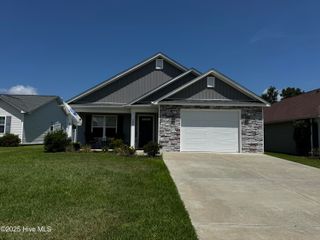 204 Murdock Way, New Bern, NC 28560