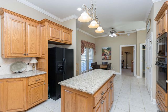 10557 Sweetbrook Ave, Baton Rouge, LA 70809