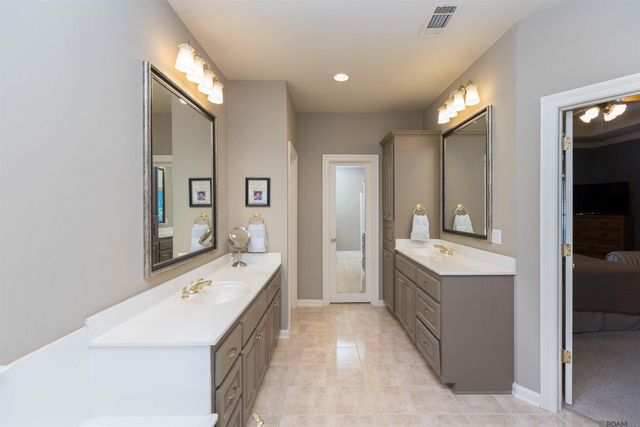 10557 Sweetbrook Ave, Baton Rouge, LA 70809