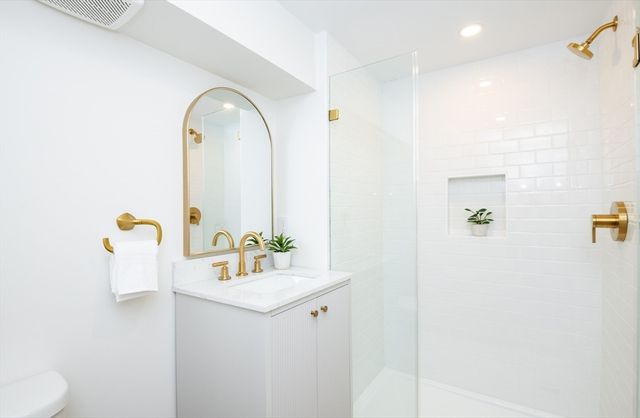 20 Hillside Ave, Medford, MA 02155