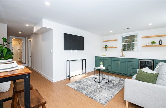 20 Hillside Ave, Medford, MA 02155