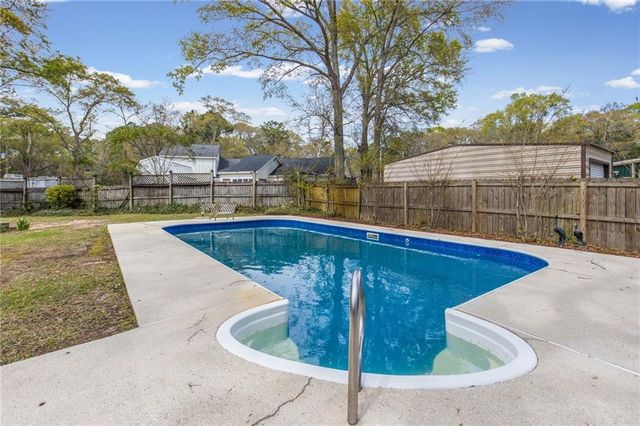 2770 Willedee Circle S, Semmes, AL 36575