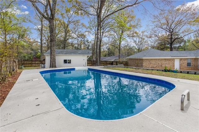 2770 Willedee Circle S, Semmes, AL 36575