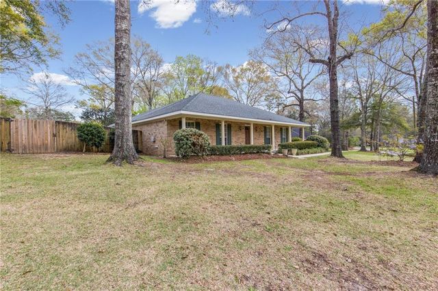 2770 Willedee Circle S, Semmes, AL 36575