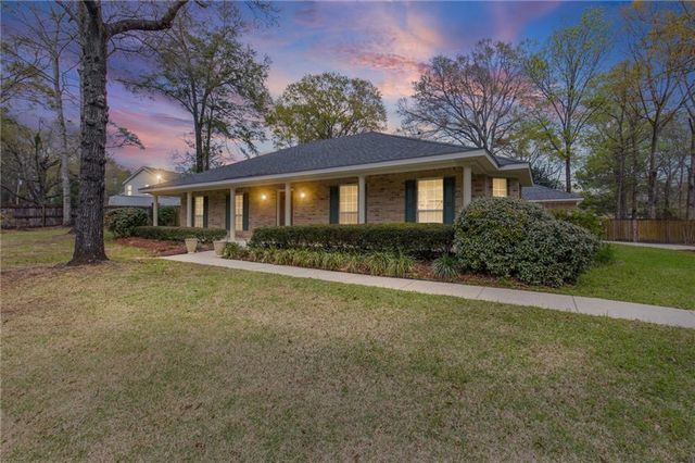 2770 Willedee Circle S, Semmes, AL 36575