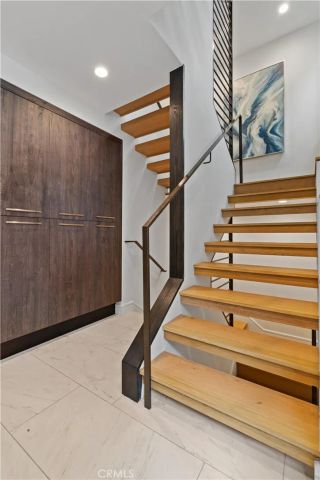 802 Bard, Hermosa Beach, CA 90254
