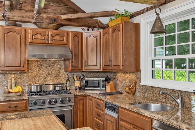 108 Whitten Neck Road, Wolfeboro, NH 03894