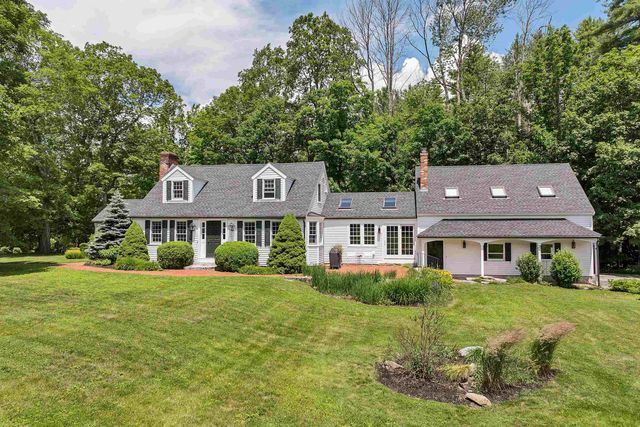 108 Whitten Neck Road, Wolfeboro, NH 03894