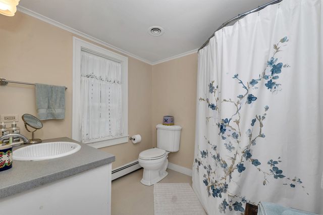 108 Whitten Neck Road, Wolfeboro, NH 03894