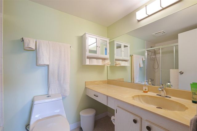 4851 NW 26th Ct 443, Lauderdale Lakes, FL 33313