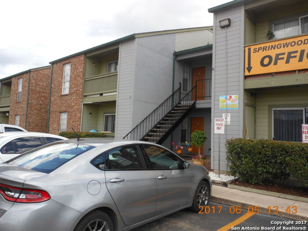 1400 GARDINA ST, San Antonio, TX 78201
