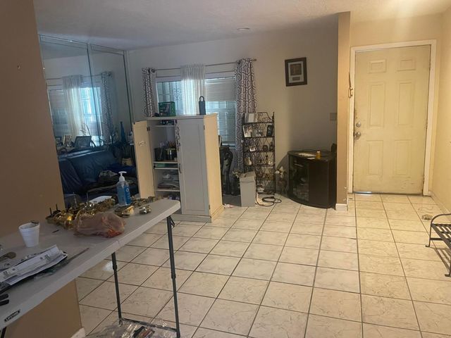 915 SW 4th Street, Delray Beach, FL 33444
