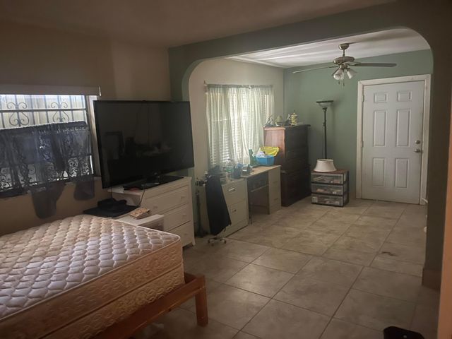 915 SW 4th Street, Delray Beach, FL 33444