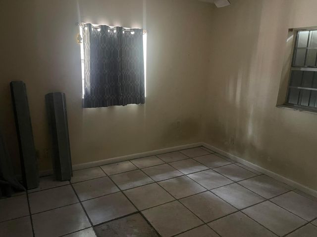 915 SW 4th Street, Delray Beach, FL 33444