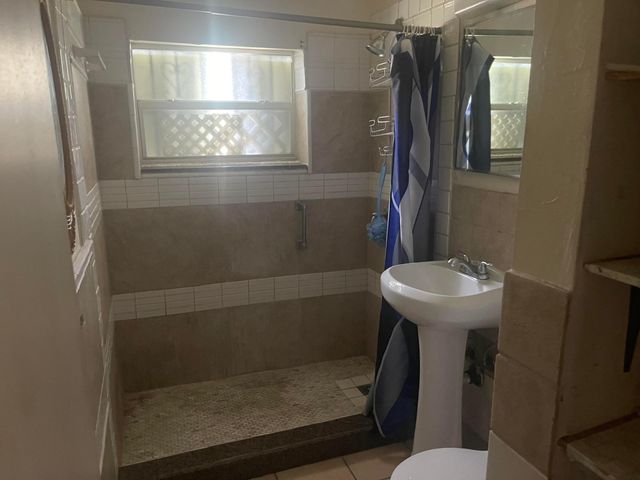 915 SW 4th Street, Delray Beach, FL 33444