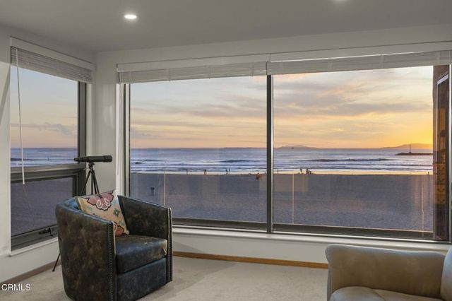 2421 Ocean Drive, Oxnard, CA 93035