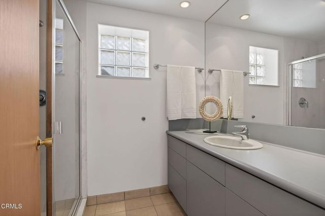 2421 Ocean Drive, Oxnard, CA 93035