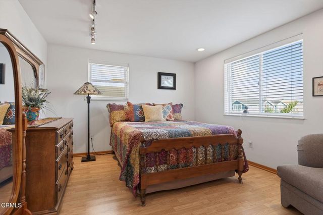 2421 Ocean Drive, Oxnard, CA 93035