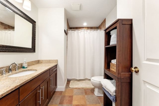 71 Romsey St 1, Boston, MA 02125