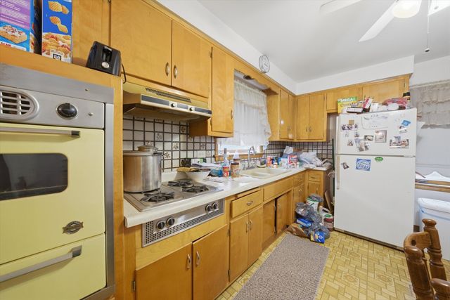 834 N Maple Drive, Chicago Heights, IL 60411