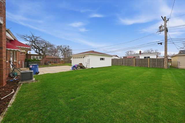 834 N Maple Drive, Chicago Heights, IL 60411