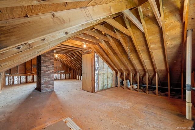 141 Harbor Beach Road, Mount Sinai, NY 11766
