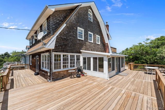 141 Harbor Beach Road, Mount Sinai, NY 11766