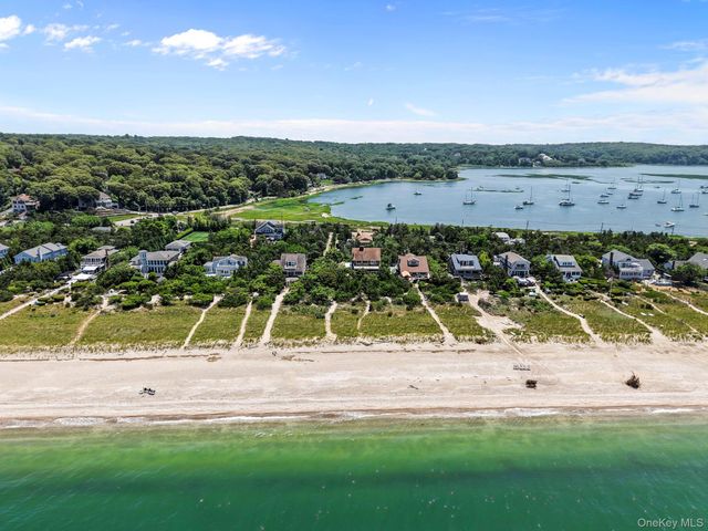 141 Harbor Beach Road, Mount Sinai, NY 11766