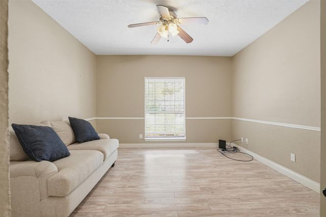 587 Melmont Street, Conroe, TX 77302