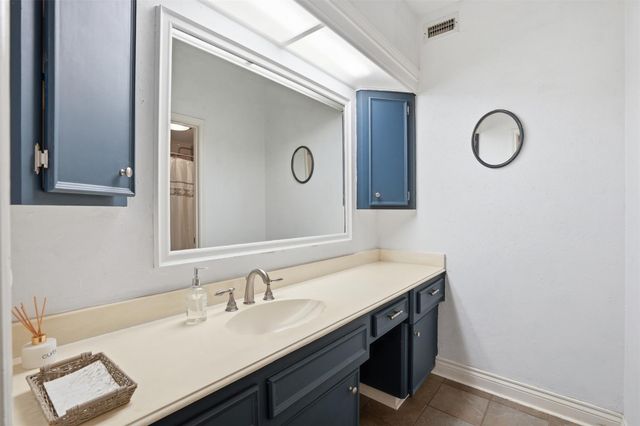 587 Melmont Street, Conroe, TX 77302