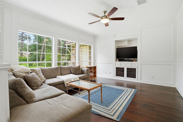 587 Melmont Street, Conroe, TX 77302