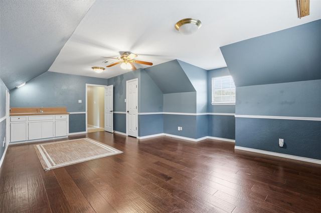 587 Melmont Street, Conroe, TX 77302