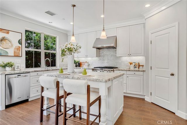123 Doverwood, Irvine, CA 92620