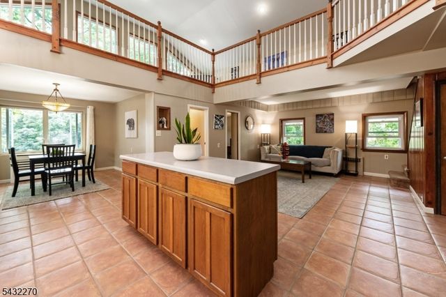 106 Poplar Grove Ter, West Milford Twp., NJ 07480
