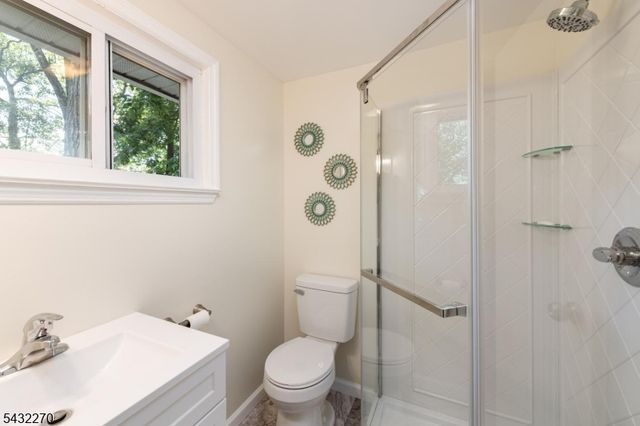 106 Poplar Grove Ter, West Milford Twp., NJ 07480