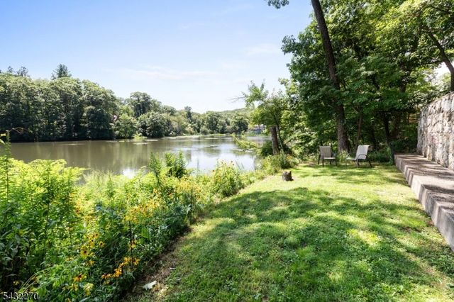 106 Poplar Grove Ter, West Milford Twp., NJ 07480