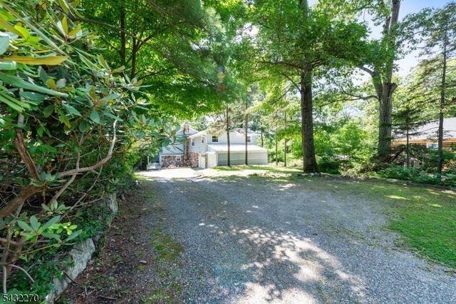 106 Poplar Grove Ter, West Milford Twp., NJ 07480