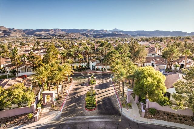 1851 Vista Pointe Avenue, Henderson, NV 89012