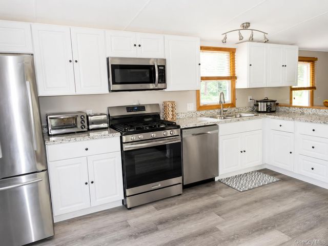 182-184 Mutton Hill Road, Neversink, NY 12765