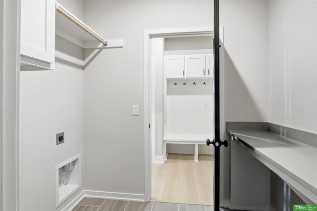 10703 S 220th Street, Gretna, NE 68028