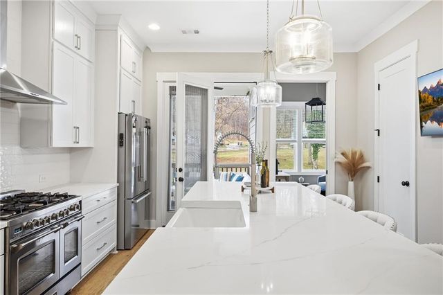 4216 Legacy Lane, Acworth, GA 30101