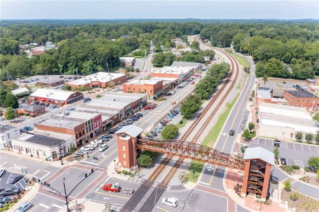 4216 Legacy Lane, Acworth, GA 30101