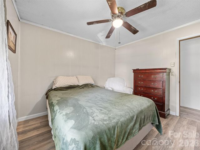 115 Hollifield Street, Spruce Pine, NC 28777
