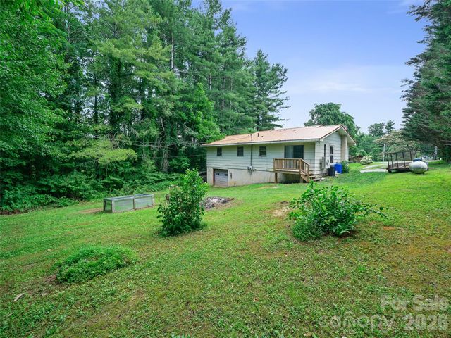 115 Hollifield Street, Spruce Pine, NC 28777