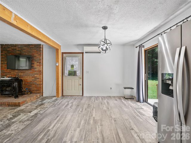 115 Hollifield Street, Spruce Pine, NC 28777