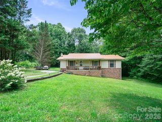 115 Hollifield Street, Spruce Pine, NC 28777