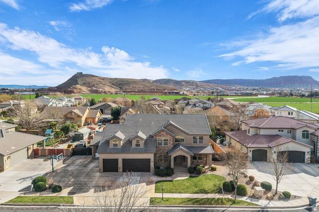 2551 S HONEY BEE CIR, Washington, UT 84780