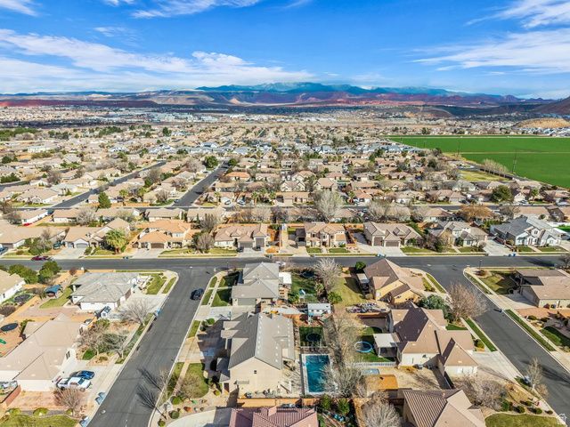 2551 S HONEY BEE CIR, Washington, UT 84780