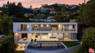 1401 Londonderry Place, Los Angeles, CA 90069